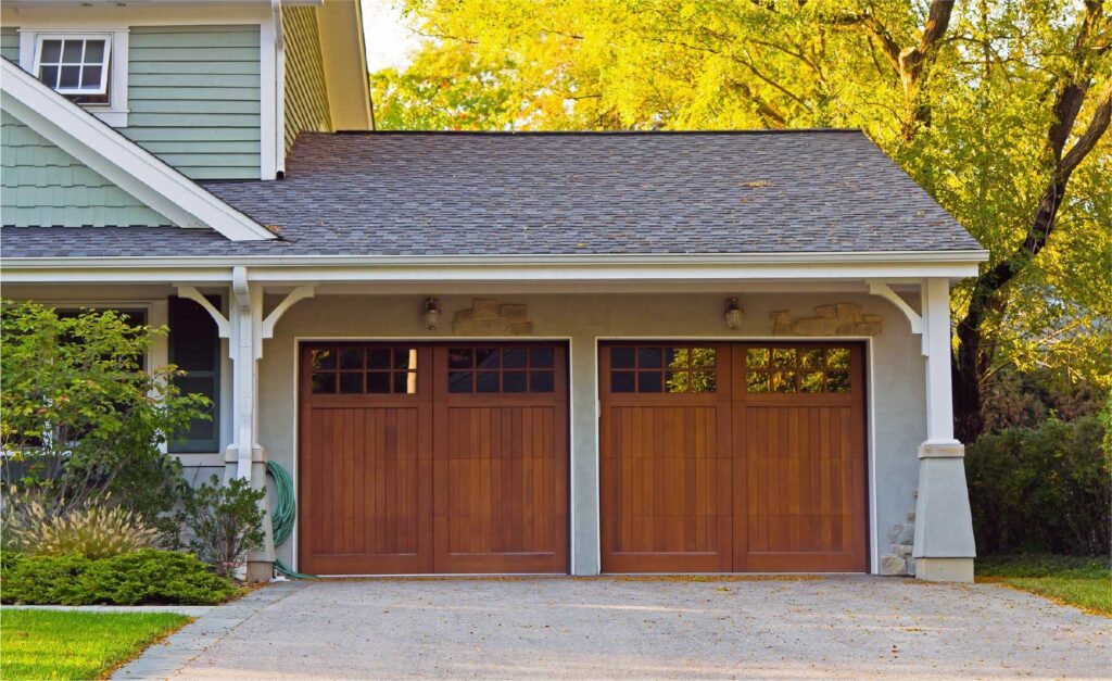 Transform Your Dull Detached Garage with Backyard Ideas