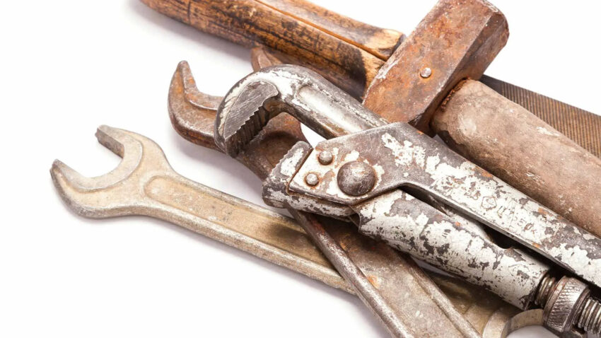 how to get rust off metal with baking soda