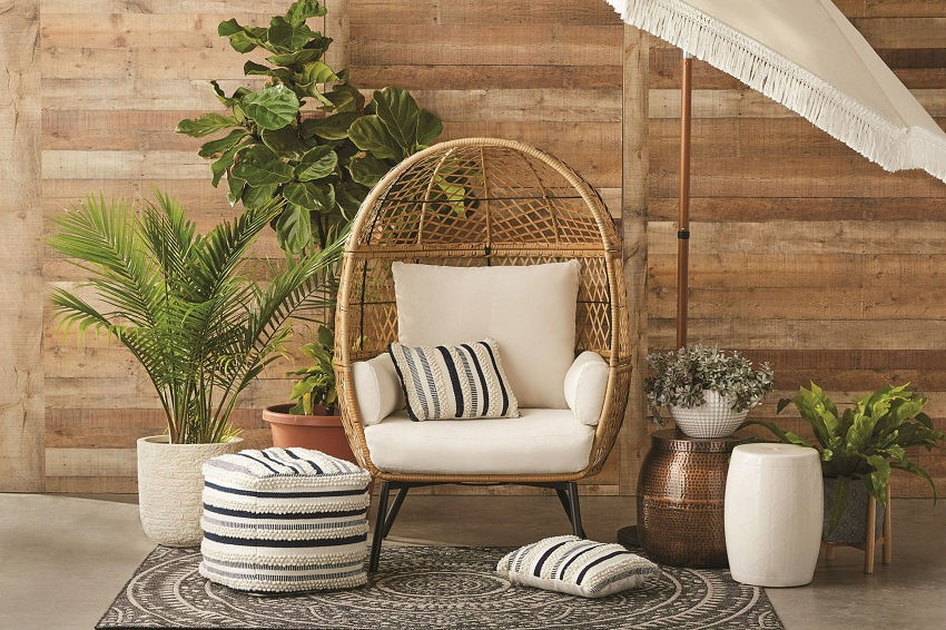 Choosing the Right Outdoor Egg Chair with Legs