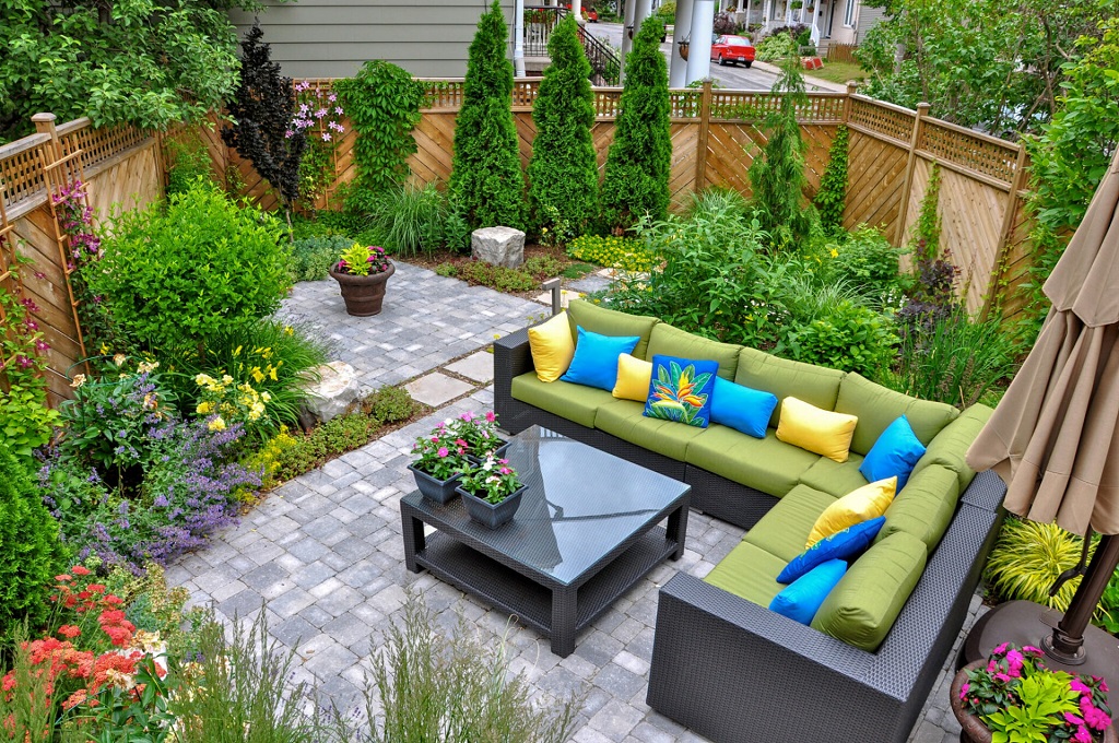 How to upgrade your backyard on a budget?