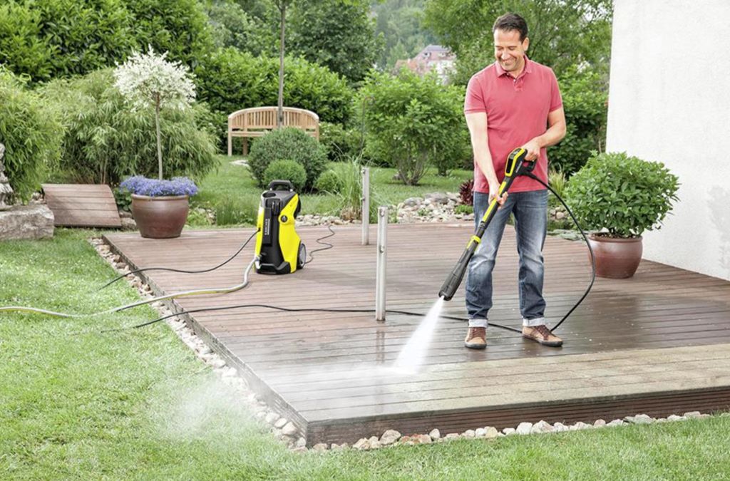 What specs should I look for in a pressure washer