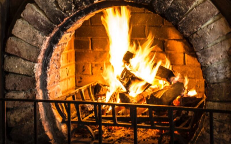 How to increase the efficiency of an open fireplace